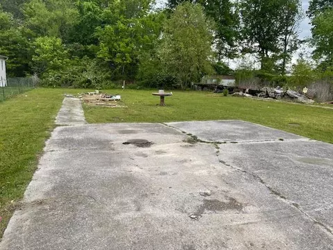 176 Wendy Leigh Cir, Rossville, GA 30741