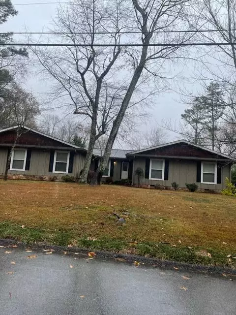1717 Rock Bluff Rd, Hixson, TN 37343