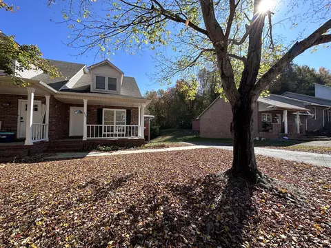 950 Nottingham Dr, Cookeville, TN 38506