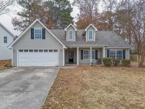 97 Century Station Dr, Rossville, GA 30741