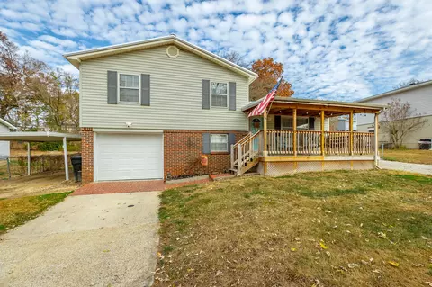 1849 Snoopy Ln, Hixson, TN 37343