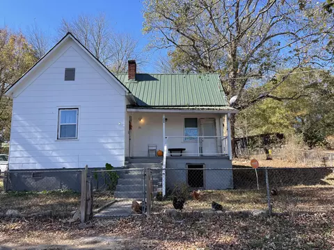 208 Magnolia St, Lafayette, GA 30728
