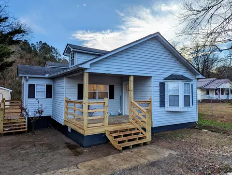 202 East Ave, Rossville, GA 30741