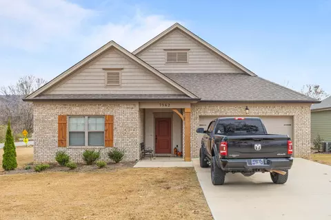 7562 Mcdaniel Ln, Ooltewah, TN 37363