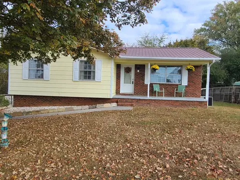 1849 NE Rolling Brook Dr, Cleveland, TN 37323