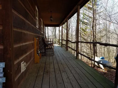 Exterior - 690 Mirror Lake Rd, Dunlap, TN 37327 photo 3 of 17