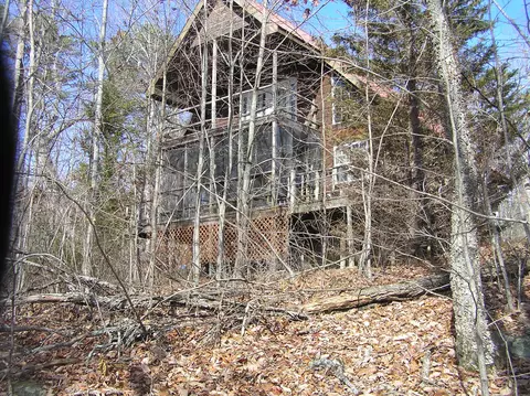 Exterior - 690 Mirror Lake Rd, Dunlap, TN 37327 photo 2 of 17