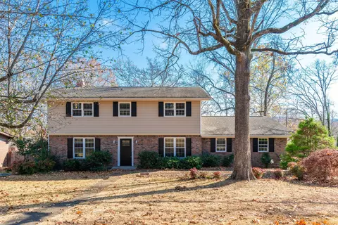 300 Rolling Ridge Dr, Chattanooga, TN 37421