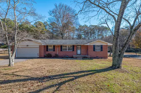 155 Waverly Dr, Rossville, GA 30741