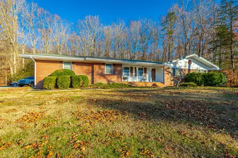 1968 Lake Rd, Tunnel Hill, GA 30755