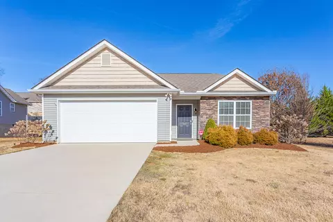 301 Battle Bluff Dr, Rossville, GA 30741