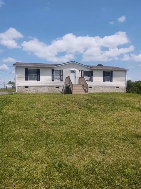 613 Appaloosa Dr, Tunnel Hill, GA 30755