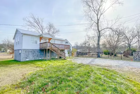 88 Sparks St, Ringgold, GA 30736