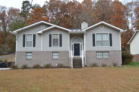 5209 Darrowby Dr, Ooltewah, TN 37363