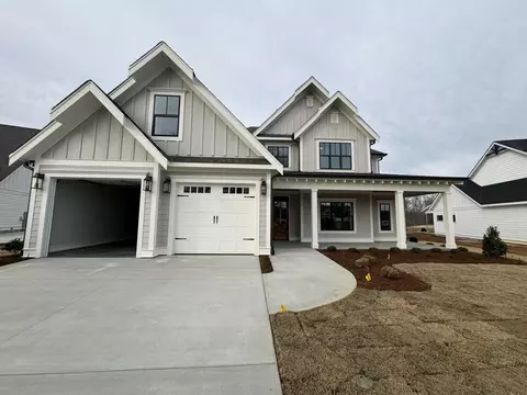 8285 Blackrock Dr #67, Ooltewah, TN 37363