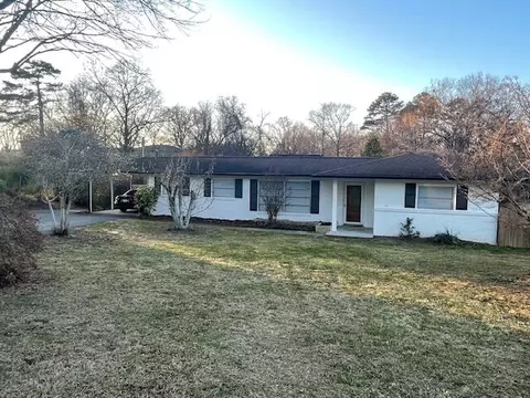 5715 Hillcrest Dr, Harrison, TN 37341