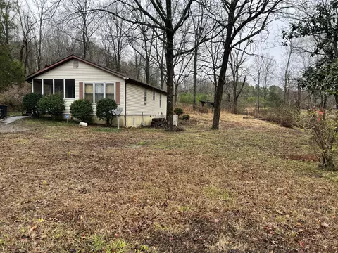 1116 8th St, Etowah, TN 37331