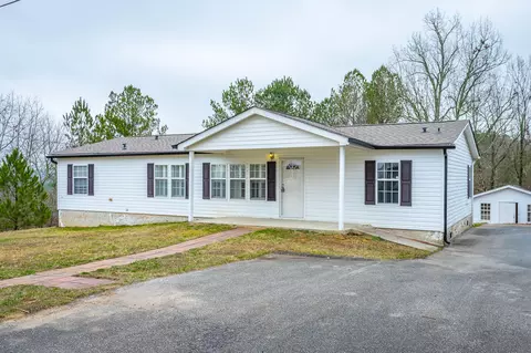54 Quarterhorse Ln, Tunnel Hill, GA 30755