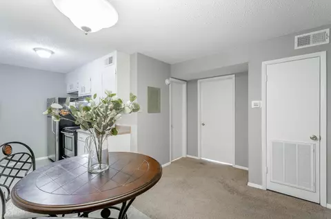 900 Mountain Creek Rd # 475, Chattanooga, TN 37405