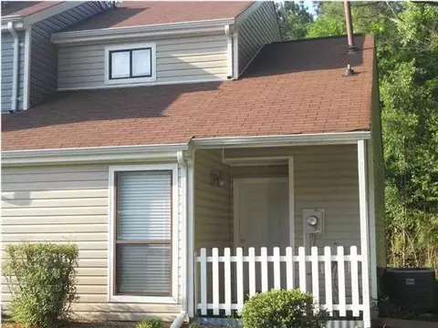 1517 Pheasant Run Pl, Hixson, TN 37343