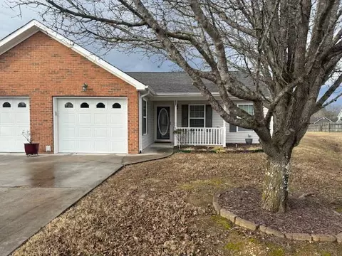 37 Anchor Dr, Rossville, GA 30741
