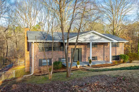 1014 Ravencrest Dr, Chattanooga, TN 37421