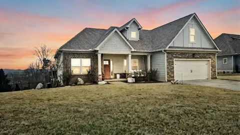 2111 SW Volunteer Dr, Cleveland, TN 37311