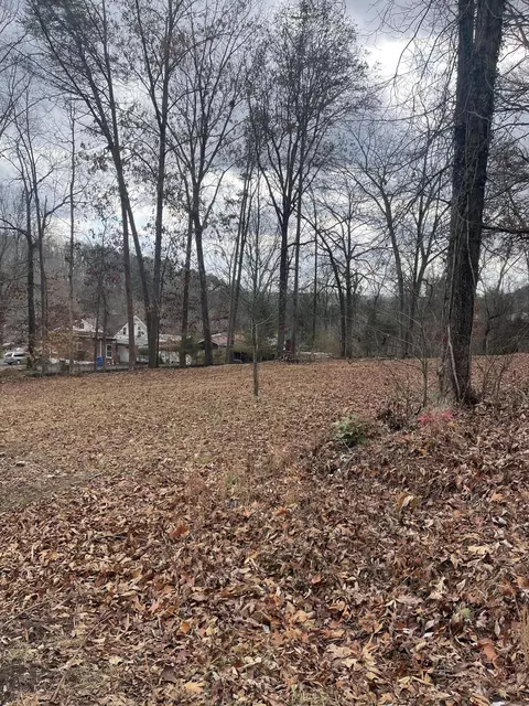 9988 Summer Breeze Dr, Collegedale, TN 37363