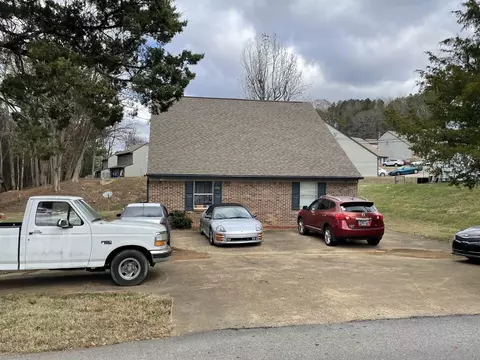 709713 NE Weeks Dr, Cleveland, TN 37312