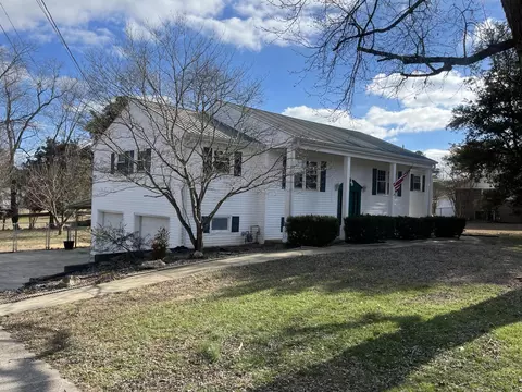 1809 Riverview Cir, Scottsboro, AL 35769