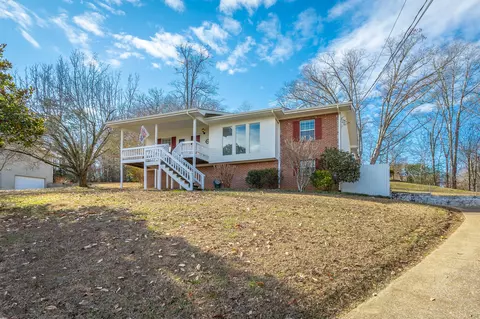 7702 Farmwood Ln, Harrison, TN 37341