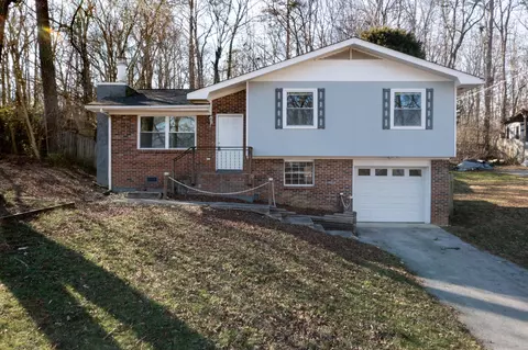120 Laurelwood Cir, Rossville, GA 30741