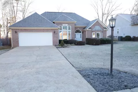 1627 Gunston Hall Rd, Hixson, TN 37343