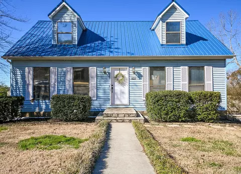 422 Benson Dr #79, Athens, TN 37303