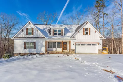 11203 Fritts Rd, Soddy Daisy, TN 37379