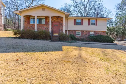 716 Timberwyck Dr, Hixson, TN 37343
