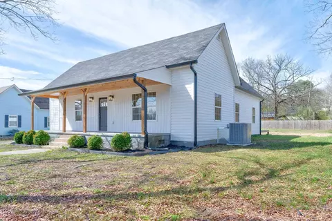 6 Probasco St, Lafayette, GA 30728