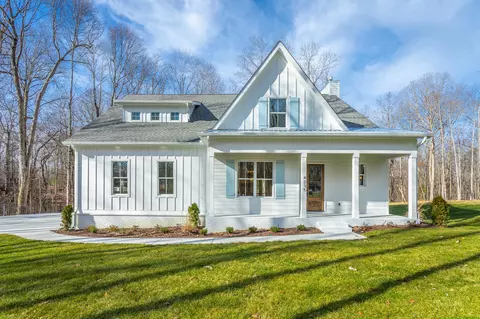 4235 Hidden River Ln #6, Signal Mountain, TN 37377