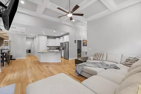 Living - 792 Soaring Eagle Cir, Hixson, TN 37343 photo 2 of 4