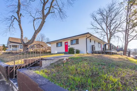 810 S S Greenwood Ave, Chattanooga, TN 37404
