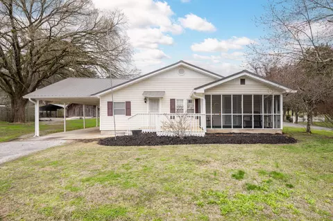 10431 Hamby Rd, Soddy Daisy, TN 37379