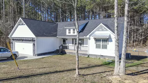 3061 NE Crow Rd, Dalton, GA 30721