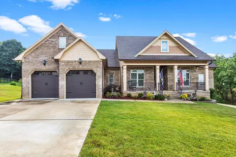 11199 Captains Cove Dr, Soddy Daisy, TN 37379