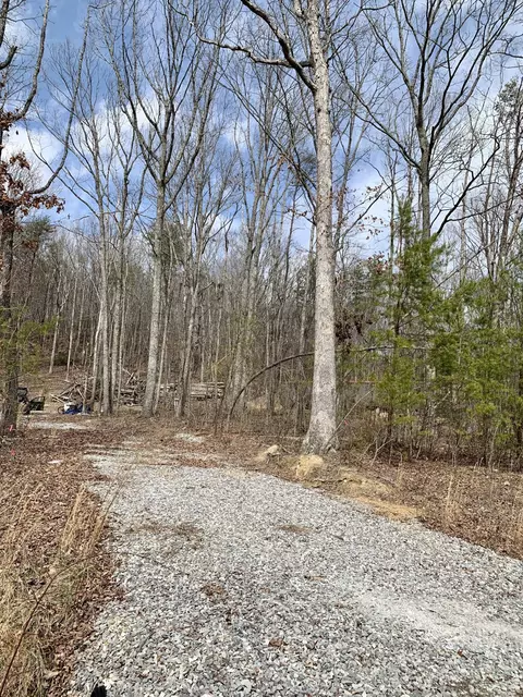 38 Keener Hill Rd, Pikeville, TN 37367