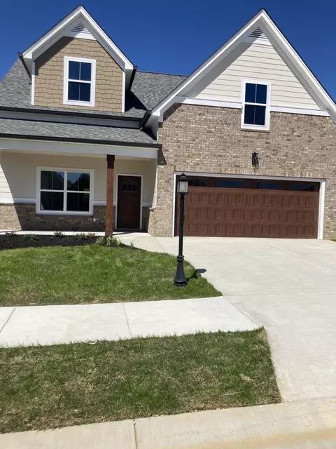 1017 Silverpine Dr, Chattanooga, TN 37421