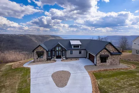 235 Sunset Cir #SV-60, Jasper, TN 37347