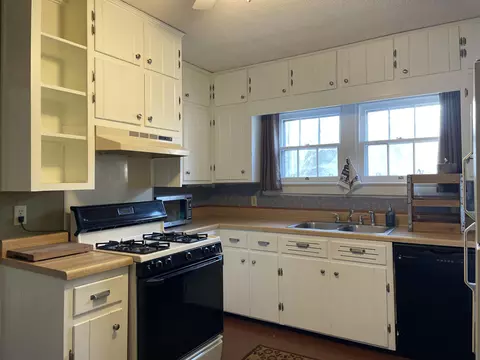 8201 Iris Rd, Chattanooga, TN 37421 photo 2