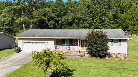 86 Stanley Pkwy, Ringgold, GA 30736