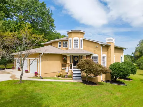 8914 Brow Lake Rd, Soddy Daisy, TN 37379