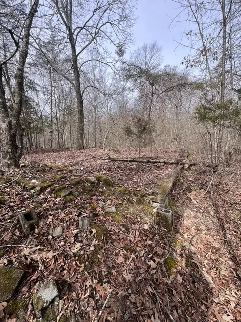 1906 Spradling Rd, Soddy Daisy, TN 37379